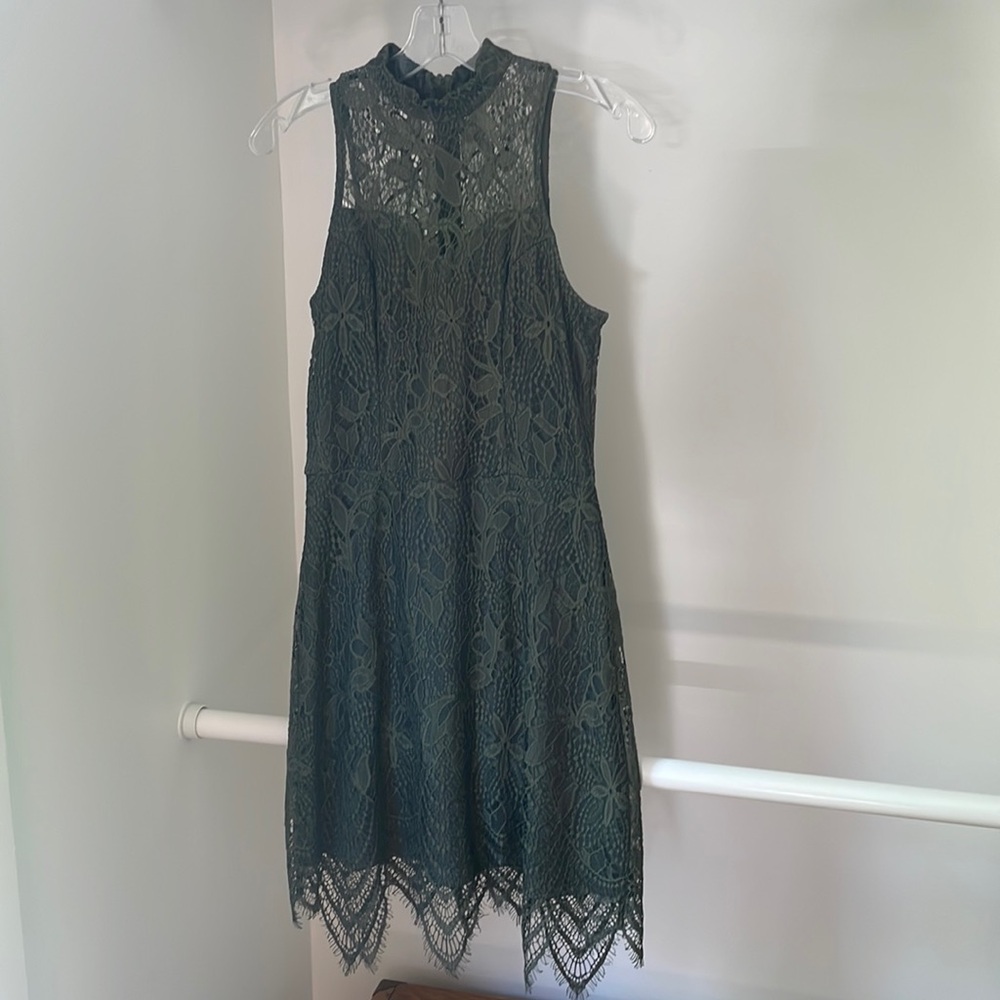 Target Size Medium Olive Green Sleeveless Lace Dress